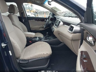 2017 Kia Sorento, VIN 5XYPGDA53HG208861. Фото 5 з 6 з аукціону IAAI. Каталог авто зі США OpenDataCar.