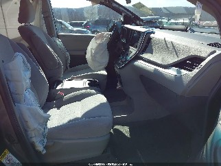 2015 Toyota Sienna, VIN 5TDKK3DC3FS647040. Фото 5 з 6 з аукціону IAAI. Каталог авто зі США OpenDataCar.