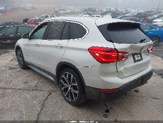 2017 Bmw X1, VIN WBXHT3C38H5F70575. Zdjęcie 3 z 6 z aukcji IAAI. Katalog aut z USA OpenDataCar.