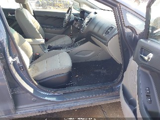 2015 Kia Forte, VIN KNAFX5A82F5368969. Zdjęcie 5 z 6 z aukcji IAAI. Katalog aut z USA OpenDataCar.