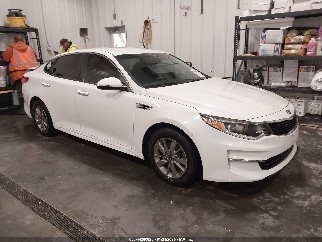 2018 Kia Optima, VIN 5XXGT4L15JG178844. Фото 1 з 6 з аукціону IAAI. Каталог авто зі США OpenDataCar.