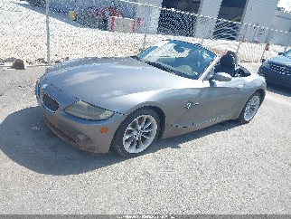 2005 Bmw Z4, VIN 4USBT33585LS54063. Фото 2 из 6 с аукциона IAAI. Каталог авто из США OpenDataCar.