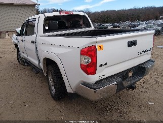 2017 Toyota Tundra, VIN 5TFDW5F16HX667140. Фото 3 з 6 з аукціону IAAI. Каталог авто зі США OpenDataCar.