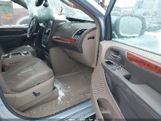 2013 Chrysler Town & Country, VIN 2C4RC1CG8DR796635. Фото 5 з 6 з аукціону IAAI. Каталог авто зі США OpenDataCar.