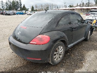 2015 Volkswagen Beetle, VIN 3VWF17AT3FM616934. Фото 4 из 6 с аукциона IAAI. Каталог авто из США OpenDataCar.