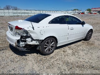 2011 Volvo C70, VIN YV1672MC0BJ120734. Фото 4 из 6 с аукциона IAAI. Каталог авто из США OpenDataCar.