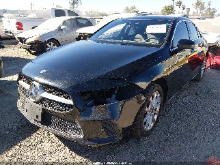 2019 Mercedes-benz A-Class, VIN WDD3G4EB9KW001387. Фото 2 из 6 с аукциона IAAI. Каталог авто из США OpenDataCar.