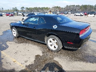 2013 Dodge Challenger, VIN 2C3CDYAG5DH674940. Фото 3 з 6 з аукціону IAAI. Каталог авто зі США OpenDataCar.