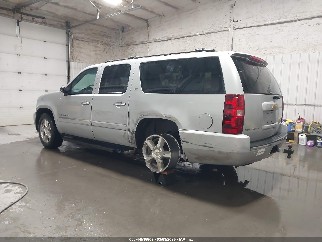 2013 Chevrolet Suburban 1500, VIN 1GNSKKE77DR170899. Фото 3 з 6 з аукціону IAAI. Каталог авто зі США OpenDataCar.