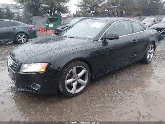 2010 Audi A5, VIN WAURFAFRXAA077663. Zdjęcie 2 z 6 z aukcji IAAI. Katalog aut z USA OpenDataCar.