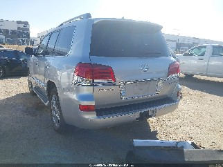 2015 Lexus LX 570, VIN JTJHY7AX8F4183016. Фото 3 з 6 з аукціону IAAI. Каталог авто зі США OpenDataCar.