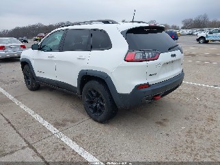 2019 Jeep Cherokee, VIN 1C4PJMBX0KD106599. Фото 3 з 6 з аукціону IAAI. Каталог авто зі США OpenDataCar.