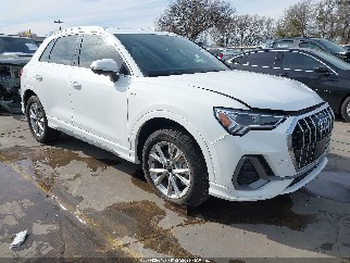 2023 Audi Q3, VIN WA1DECF39P1136664. Фото 1 з 6 з аукціону IAAI. Каталог авто зі США OpenDataCar.