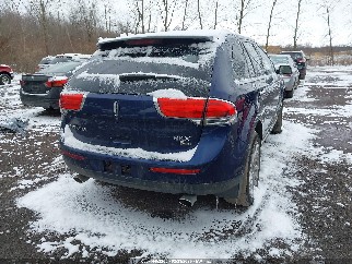 2011 Lincoln MKX, VIN 2LMDJ8JK0BBJ23974. Фото 4 з 6 з аукціону IAAI. Каталог авто зі США OpenDataCar.