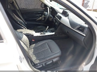 2018 Bmw 3 Series, VIN WBA8A9C52JAH14297. Фото 5 з 6 з аукціону IAAI. Каталог авто зі США OpenDataCar.