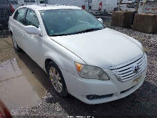 2008 Toyota Avalon, VIN 4T1BK36B48U257451. Фото 1 з 6 з аукціону IAAI. Каталог авто зі США OpenDataCar.