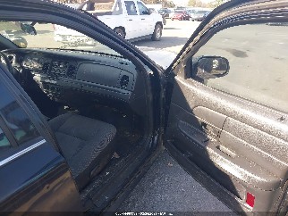 2011 Ford Crown Victoria, VIN 2FABP7BV8BX167013. Фото 5 з 6 з аукціону IAAI. Каталог авто зі США OpenDataCar.