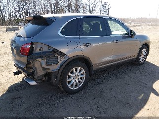 2013 Porsche Cayenne, VIN WP1AA2A25DLA01094. Фото 4 з 6 з аукціону IAAI. Каталог авто зі США OpenDataCar.