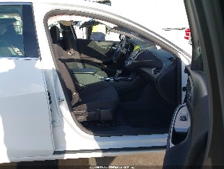 2024 Chevrolet Malibu, VIN 1G1ZD5ST9RF230610. Фото 5 з 6 з аукціону IAAI. Каталог авто зі США OpenDataCar.