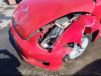 2016 Volkswagen Beetle, VIN 3VWJ07AT5GM603875. Фото 6 из 6 с аукциона IAAI. Каталог авто из США OpenDataCar.