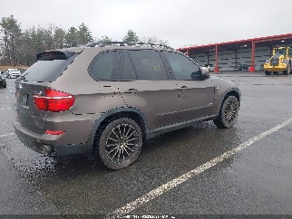 2011 Bmw X5, VIN 5UXZW0C54BL657185. Фото 4 з 6 з аукціону IAAI. Каталог авто зі США OpenDataCar.