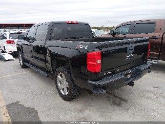 2017 Chevrolet Silverado 1500, VIN 3GCUKREC5HG381452. Фото 3 з 6 з аукціону IAAI. Каталог авто зі США OpenDataCar.