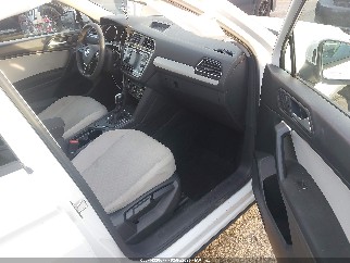 2021 Volkswagen Tiguan, VIN 3VV1B7AX7MM054757. Фото 5 з 6 з аукціону IAAI. Каталог авто зі США OpenDataCar.