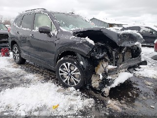 2024 Subaru Forester, VIN JF2SKAKC3RH402854. Фото 1 з 6 з аукціону IAAI. Каталог авто зі США OpenDataCar.