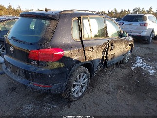2017 Volkswagen Tiguan, VIN WVGBV7AX8HK049196. Фото 4 из 6 с аукциона IAAI. Каталог авто из США OpenDataCar.