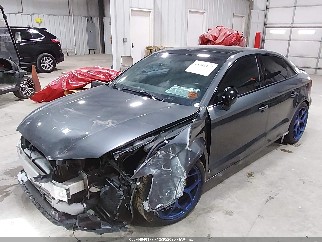 2019 Audi RS3, VIN WUABWGFF0KA905933. Фото 2 из 6 с аукциона IAAI. Каталог авто из США OpenDataCar.