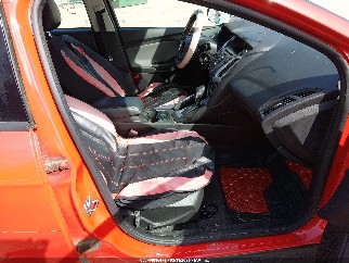 2013 Ford Focus, VIN 1FADP3F24DL215995. Zdjęcie 5 z 6 z aukcji IAAI. Katalog aut z USA OpenDataCar.