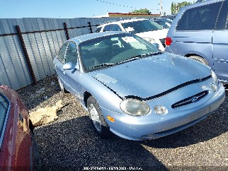 1998 Ford Taurus, VIN 1FAFP52U8WG107533. Фото 1 з 6 з аукціону IAAI. Каталог авто зі США OpenDataCar.