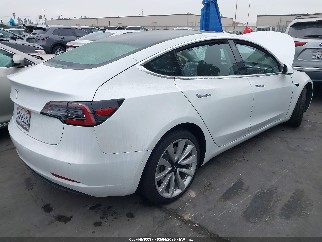 2018 Tesla Model 3, VIN 5YJ3E1EAXJF062420. Фото 4 из 6 с аукциона IAAI. Каталог авто из США OpenDataCar.