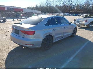 2015 Audi A3, VIN WAUEFGFF7F1019380. Фото 4 из 6 с аукциона IAAI. Каталог авто из США OpenDataCar.