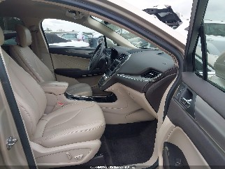 2017 Lincoln MKC, VIN 5LMCJ1C99HUL55479. Фото 5 из 6 с аукциона IAAI. Каталог авто из США OpenDataCar.