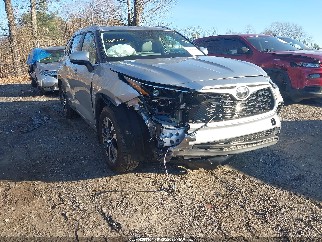 2025 Toyota Highlander, VIN 5TDKDRAH8SS555901. Фото 1 з 6 з аукціону IAAI. Каталог авто зі США OpenDataCar.