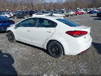 2018 Kia Forte, VIN 3KPFK4A73JE196242. Zdjęcie 3 z 6 z aukcji IAAI. Katalog aut z USA OpenDataCar.