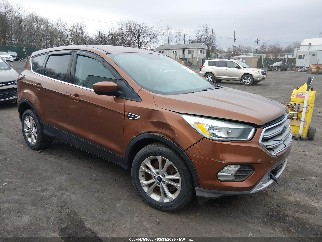 2017 Ford Escape, VIN 1FMCU9GD7HUA57133. Фото 1 з 6 з аукціону IAAI. Каталог авто зі США OpenDataCar.