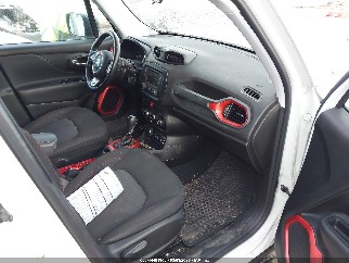 2017 Jeep Renegade, VIN ZACCJBCB1HPE55464. Фото 5 з 6 з аукціону IAAI. Каталог авто зі США OpenDataCar.