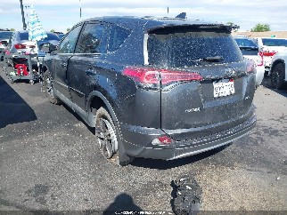 2018 Toyota RAV4, VIN 2T3WFREV9JW461969. Фото 3 з 6 з аукціону IAAI. Каталог авто зі США OpenDataCar.