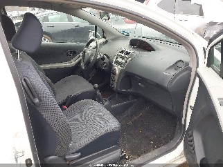 2010 Toyota Yaris, VIN JTDJT4K36A5304366. Фото 5 з 6 з аукціону IAAI. Каталог авто зі США OpenDataCar.