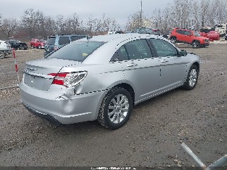 2012 Chrysler 200, VIN 1C3CCBBB2CN100949. Фото 4 з 6 з аукціону IAAI. Каталог авто зі США OpenDataCar.