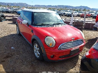 2010 Mini Cooper, VIN WMWMF3C56ATZ22133. Фото 1 з 6 з аукціону IAAI. Каталог авто зі США OpenDataCar.