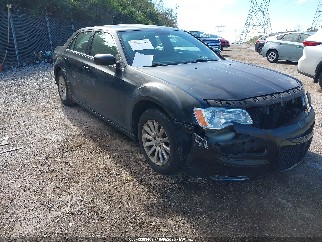 2014 Chrysler 300, VIN 2C3CCAAGXEH103312. Zdjęcie 1 z 6 z aukcji IAAI. Katalog aut z USA OpenDataCar.