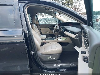 2024 Lincoln Nautilus, VIN 5LMPJ8JA1RJ785419. Фото 5 з 6 з аукціону IAAI. Каталог авто зі США OpenDataCar.