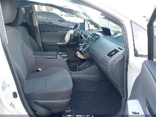 2012 Toyota Prius V, VIN JTDZN3EU3C3176128. Фото 5 з 6 з аукціону IAAI. Каталог авто зі США OpenDataCar.
