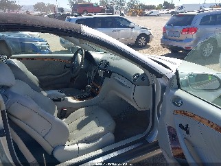 2005 Mercedes-benz CLK-Class, VIN WDBTK65J65F117306. Фото 5 з 6 з аукціону IAAI. Каталог авто зі США OpenDataCar.