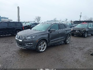 2019 Lincoln MKC, VIN 5LMCJ3D91KUL44364. Фото 2 з 6 з аукціону IAAI. Каталог авто зі США OpenDataCar.
