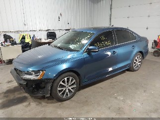 2017 Volkswagen Jetta, VIN 3VWDB7AJXHM219159. Фото 2 з 6 з аукціону IAAI. Каталог авто зі США OpenDataCar.