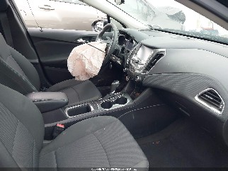 2018 Chevrolet Cruze, VIN 1G1BE5SM8J7109136. Photo 5 of 6 from IAAI auction. OpenDataCar US salvage catalog.